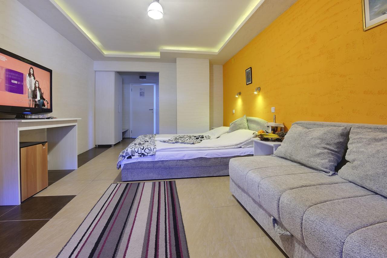 Hôtel Vila Etna à Ugrinovci  Chambre photo
